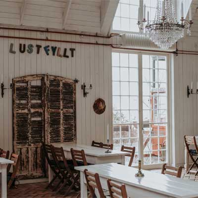 Julbord på Lustfyllt i Munkaskog i HABO | Konferensföretag.se